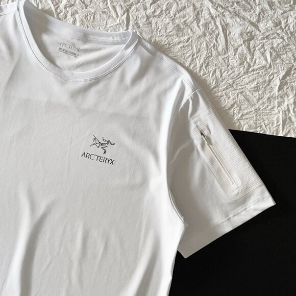 White Letter Print Crew Neck Short Sleeve T-Shirt Kolon Sport - Picture 3 of 7